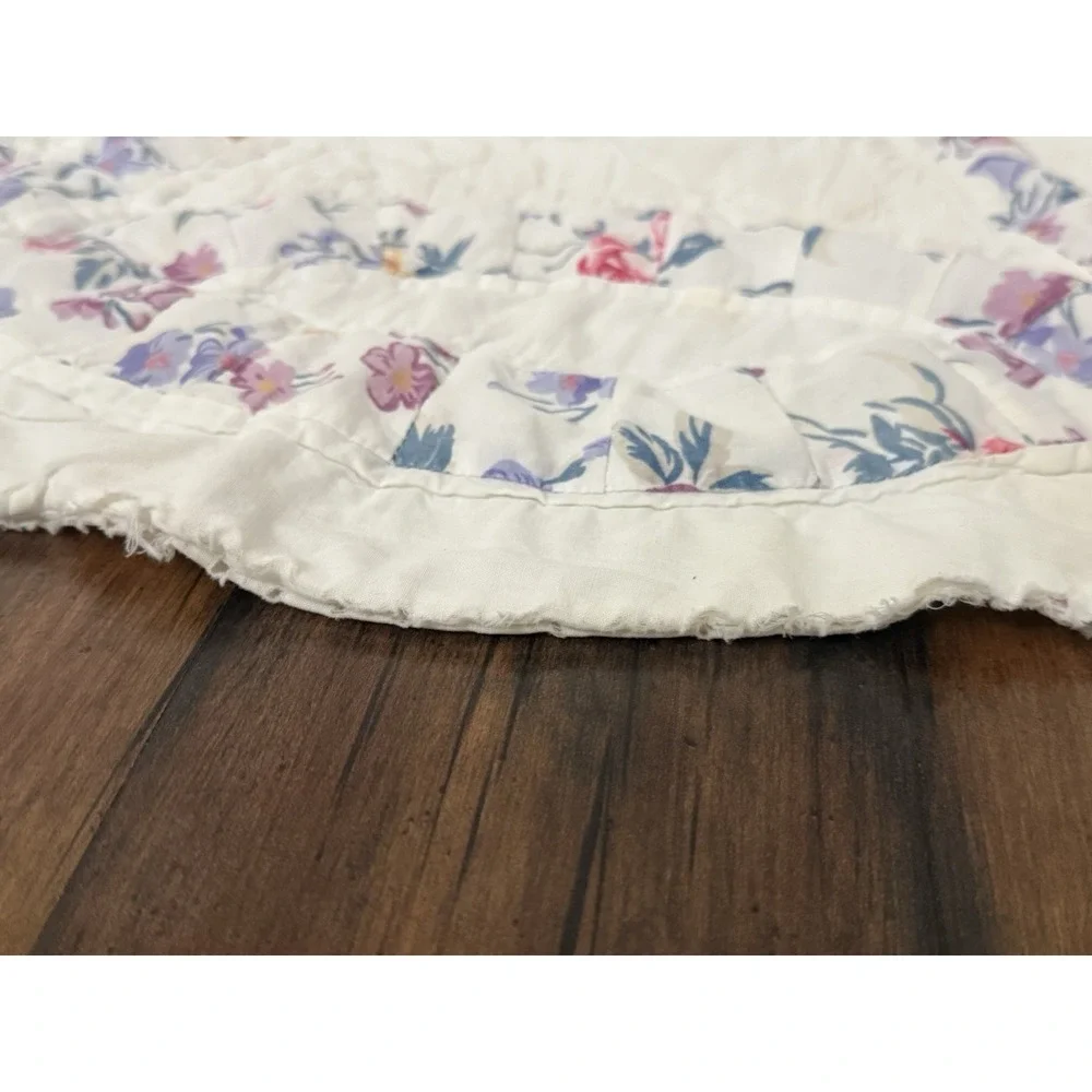 Vintage Handmade Floral Double Wedding Ring Pattern Quilt (80 x 80) Cottage Core